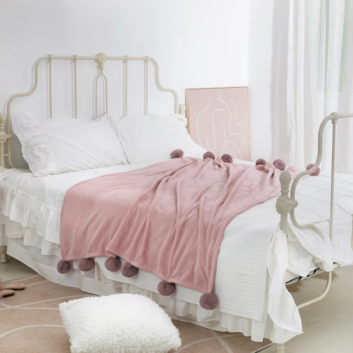 Fleece Pom Pom Throw