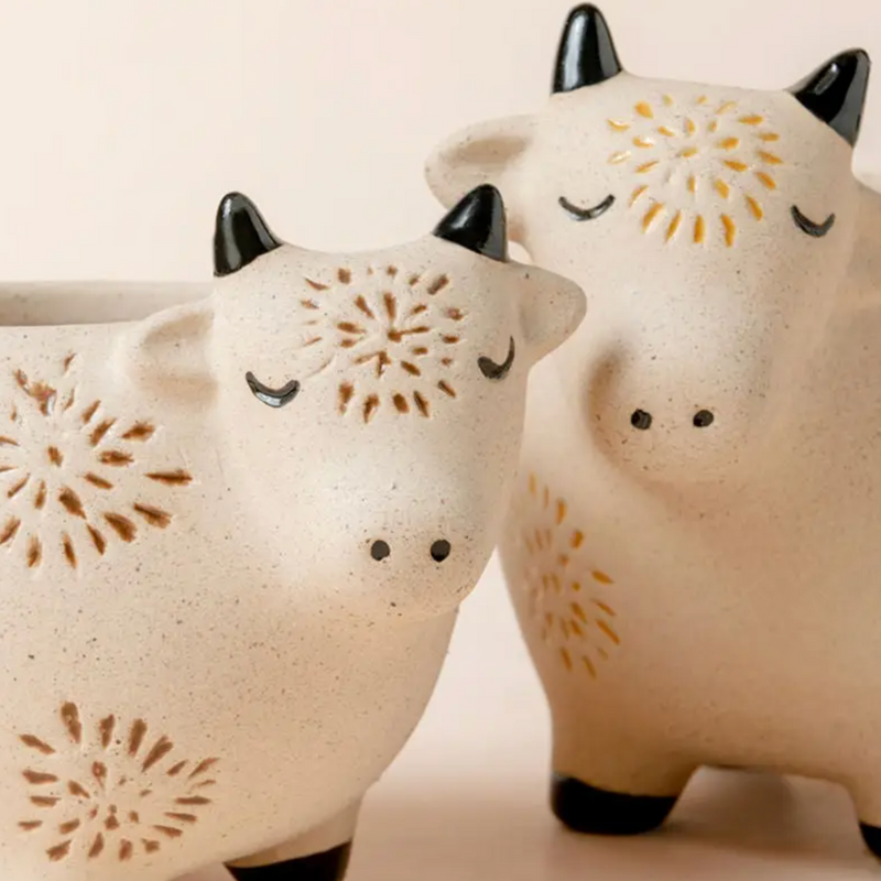 Cattle Planters, Set of 2