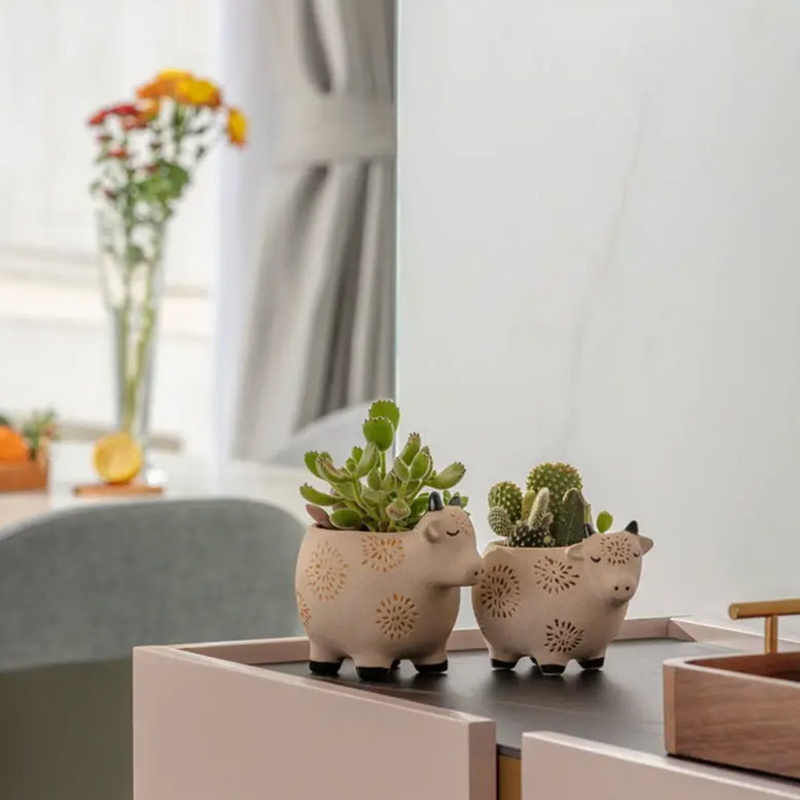 Cattle Planters, Set of 2