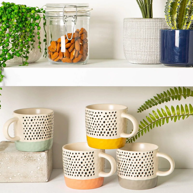 Dotted Color Mug Set