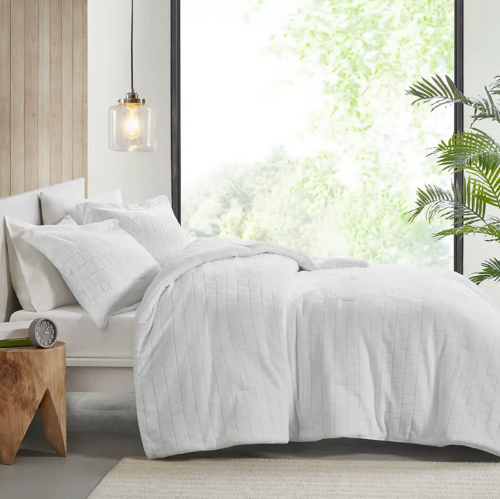 Sherpa Comforter Set